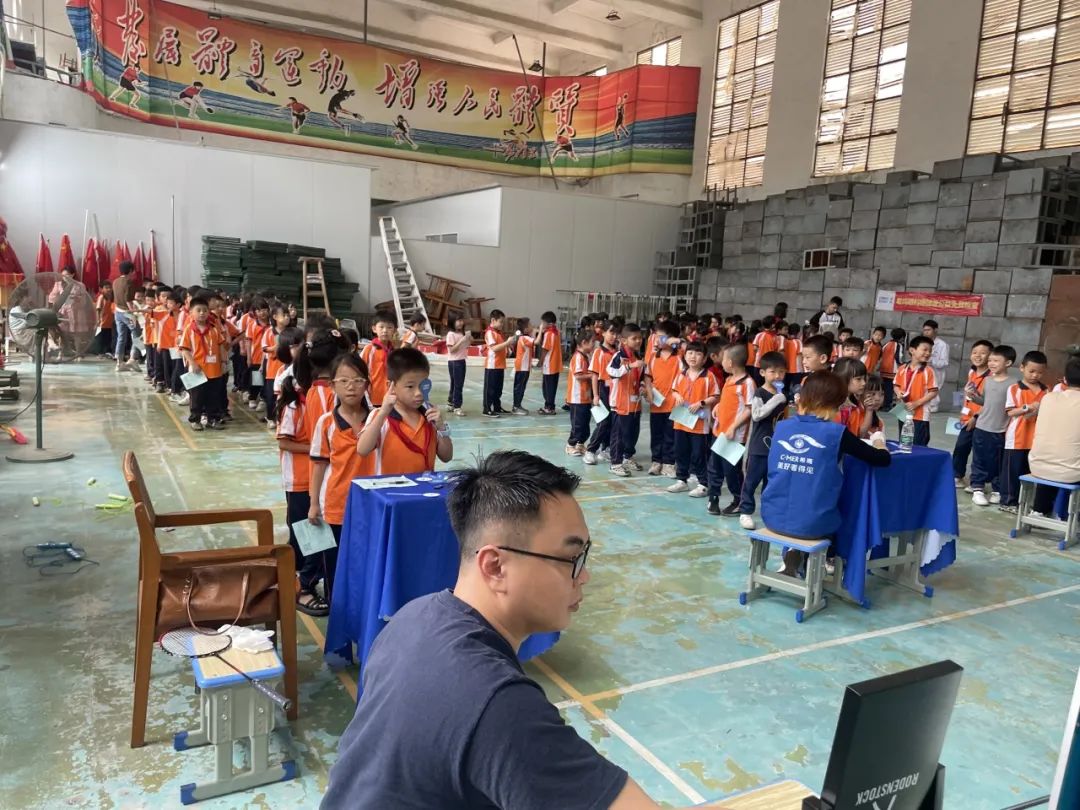 视力筛查校园行 | 揭阳希玛眼科走进榕城区椟松小学，为1750名学生进行眼健康检查！